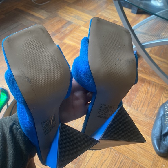 Never worn outside just tried on to see if I can walk in them around the house - Picture 3 of 4